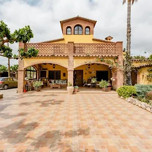Bed & Breakfast Masia Castellvi Vinyols i Els Arcs